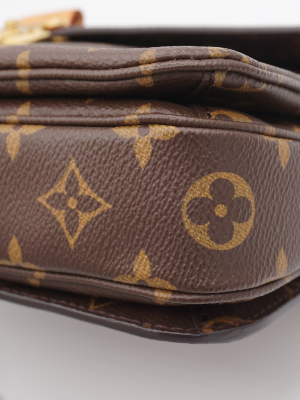 Authentic Louis Vuitton Pochette Metis Monogram Canvas Brown Bag w/ Box, DB, COA - Picture 9 of 16